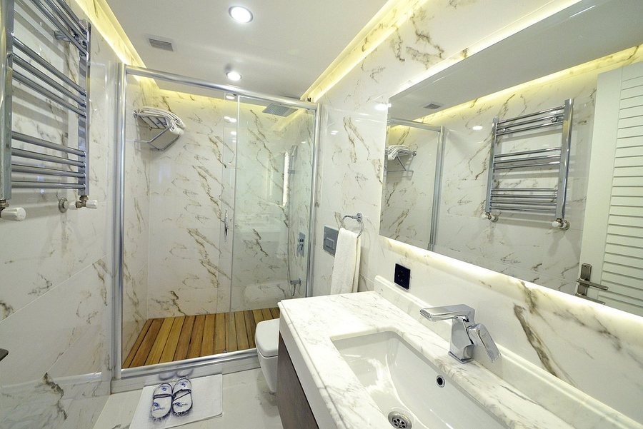 The Marions Suite Hotel Istanbul — Bathroom