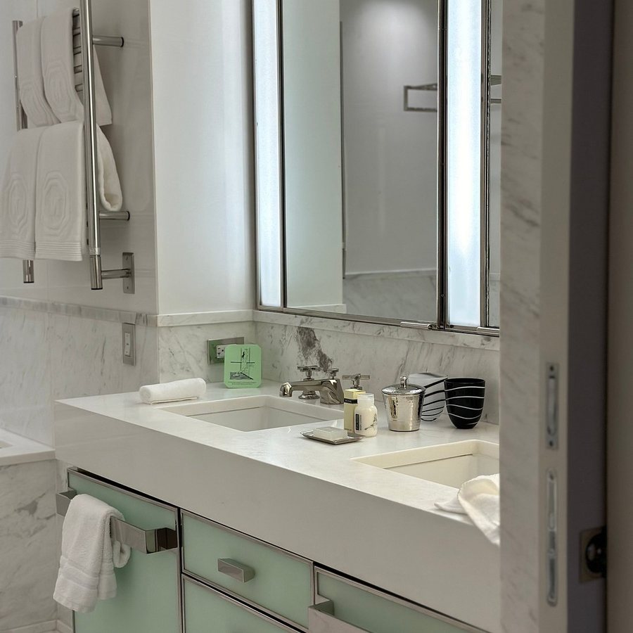 The Mark Hotel New York City New York — Bathroom