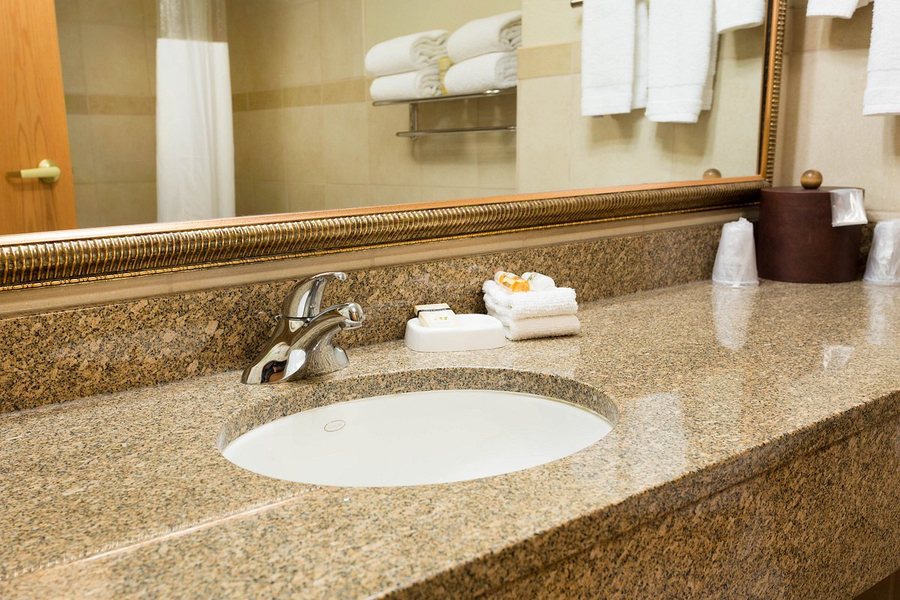 The Marv Herzog Hotel — Bathroom