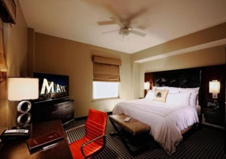 The Mayo Hotel — Guest room