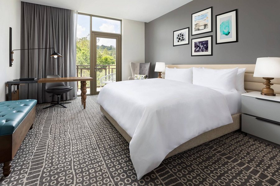 The MC Autograph Collection Montclair Montclair New Jersey — Guest room