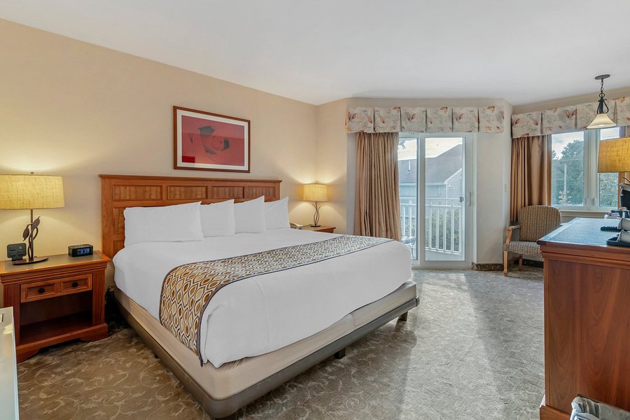 The Meadowmere Resort — Guest room