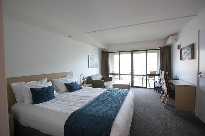 The Moorings — Guest room