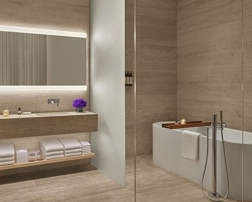The Muse — Bathroom
