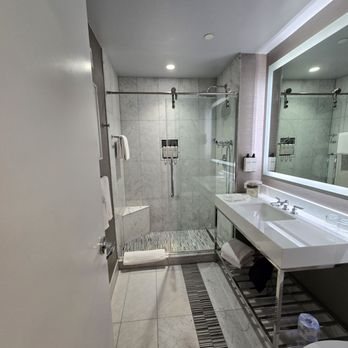 The Muse New York New York City New York — Bathroom