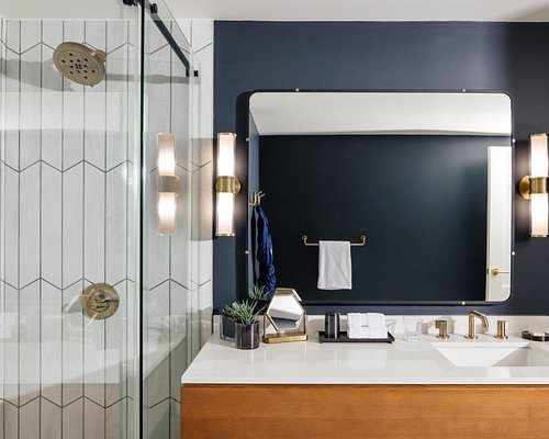 The National Autograph Collection — Bathroom