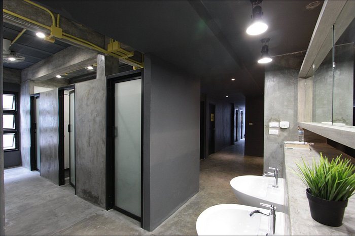 The Neighbors Hostel — Bathroom