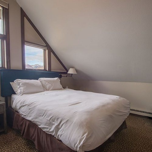 The Nordic Inn — Guest room