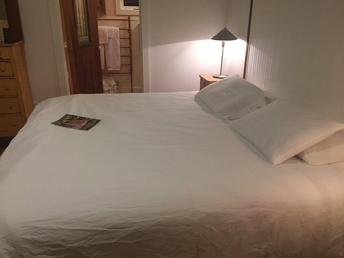 The North Branch Inn — Guest room