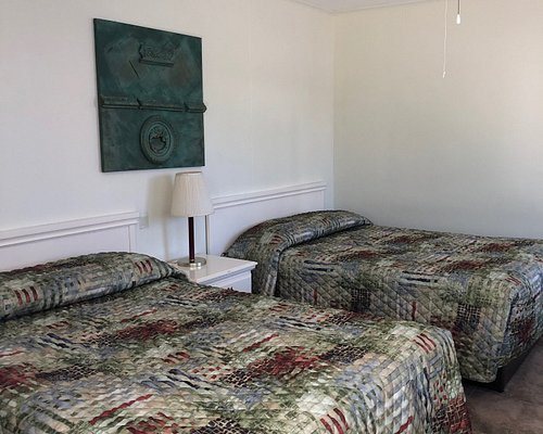 The North Fork Table Inn — Guest room
