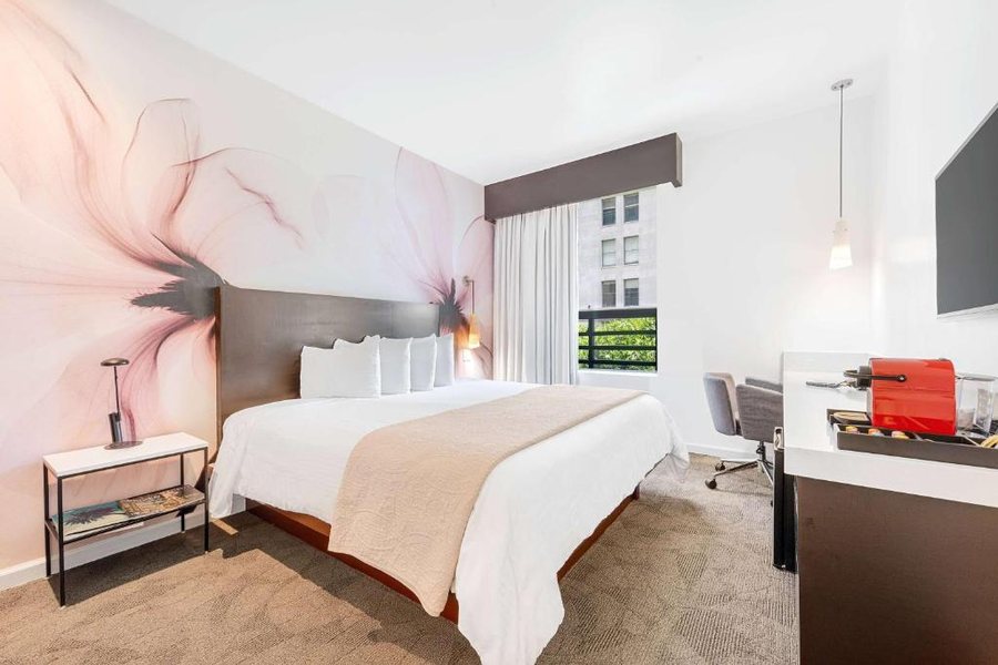 The O Hotel Trademark Collection By Wyndham Los Angeles California — Guest room