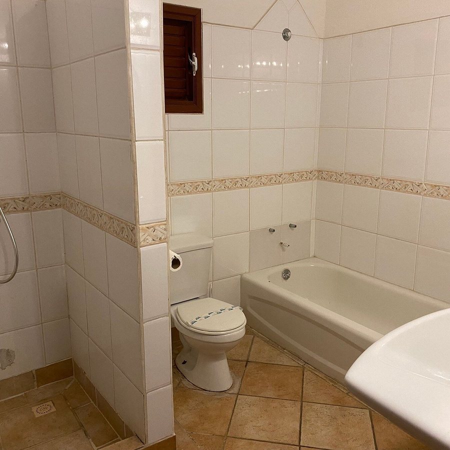 The Old Gin House — Bathroom