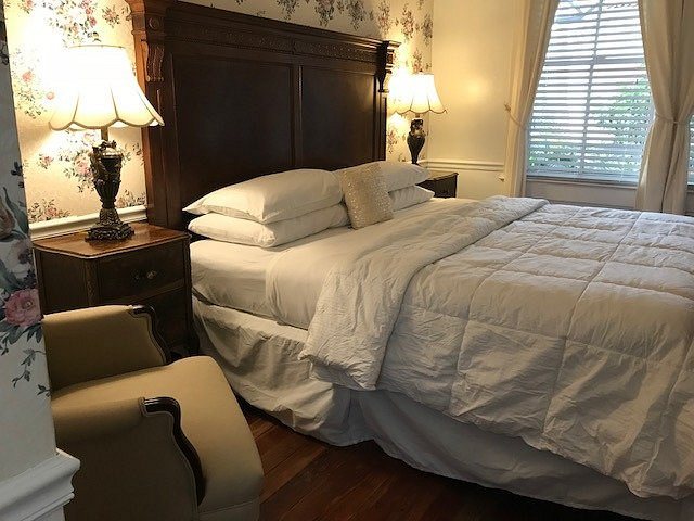 The Old Powder House Inn And Breakfast — Guest room