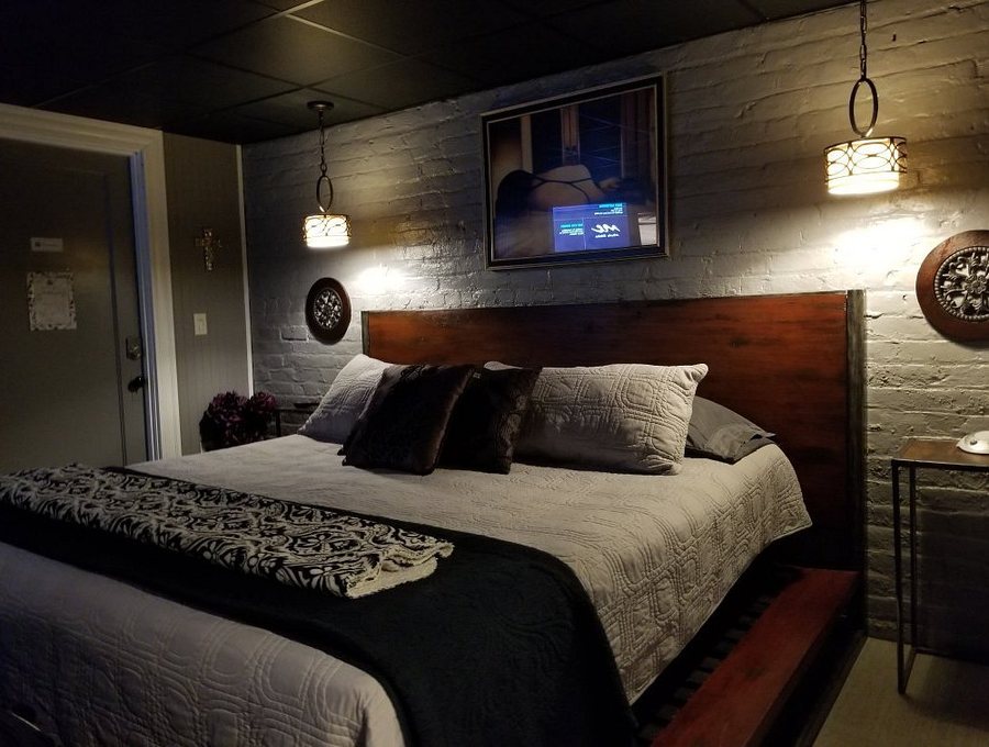The One Bed and Breakfast — Guest room