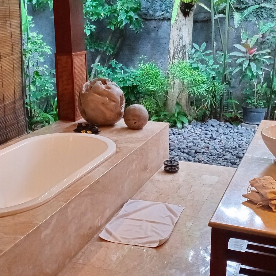 The One Boutique Villa — Bathroom
