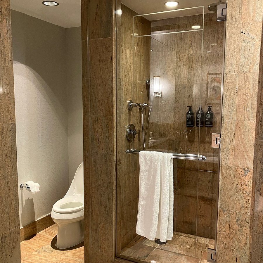 The Opus Westchester Autograph Collection — Bathroom