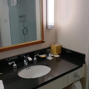 The Orchard Hotel — Bathroom