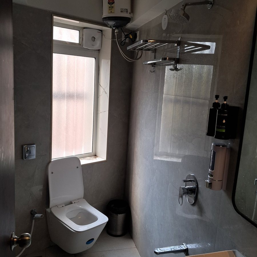 The Orion Premium Suites — Bathroom