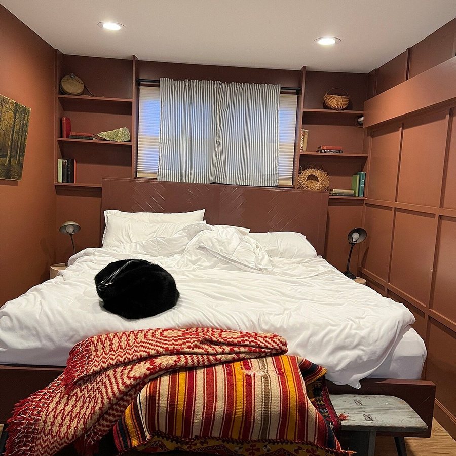 The Outpost Inn — Guest room
