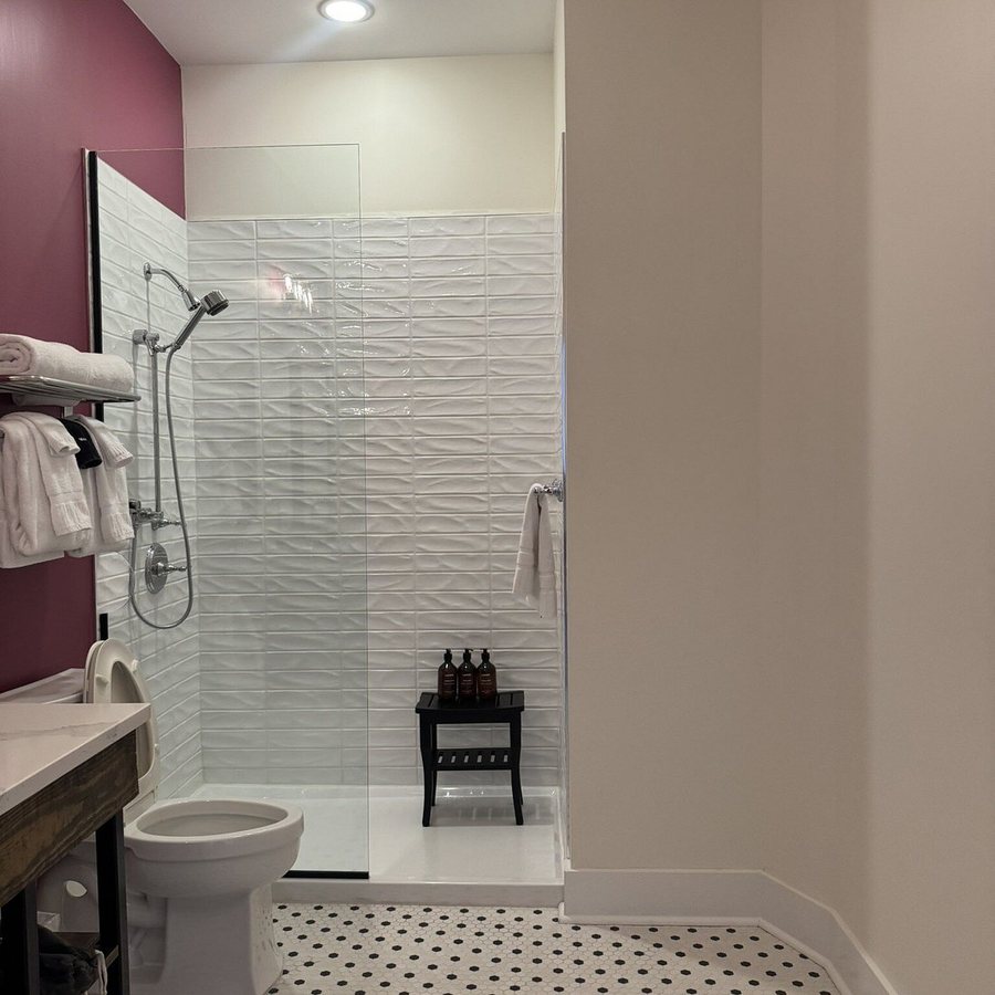 The Painted Lady — Bathroom