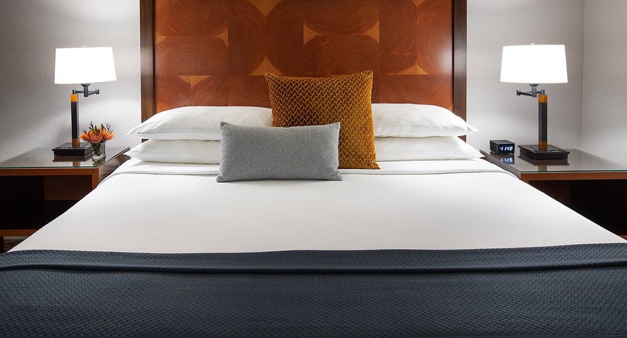 The Paramount Hotel Portland — Guest room