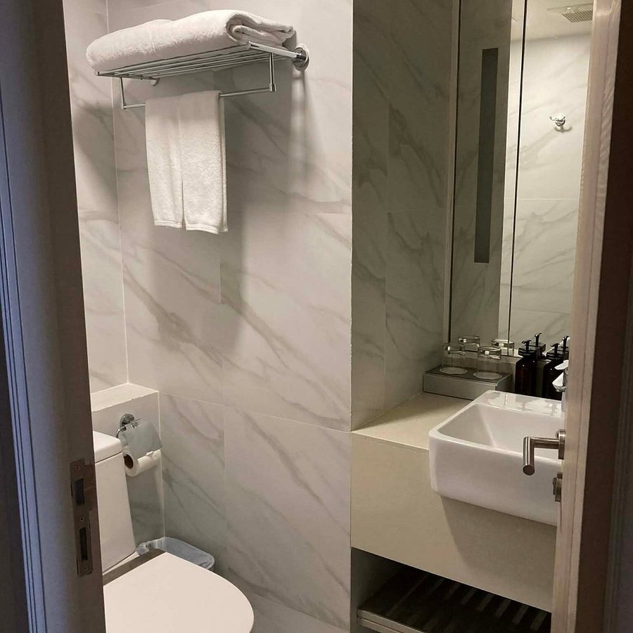 The Park Nine Suvarnabhumi — Bathroom