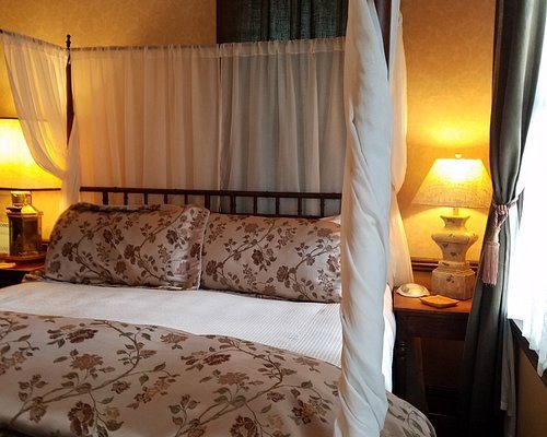 The Peabody House Bed Breakfast — Guest room