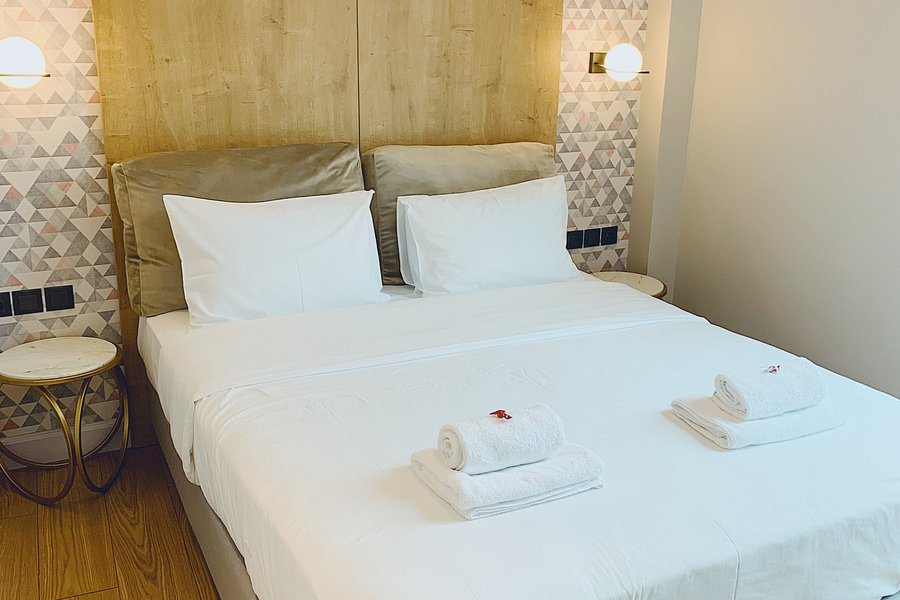 The Pinnacle Athens — Guest room