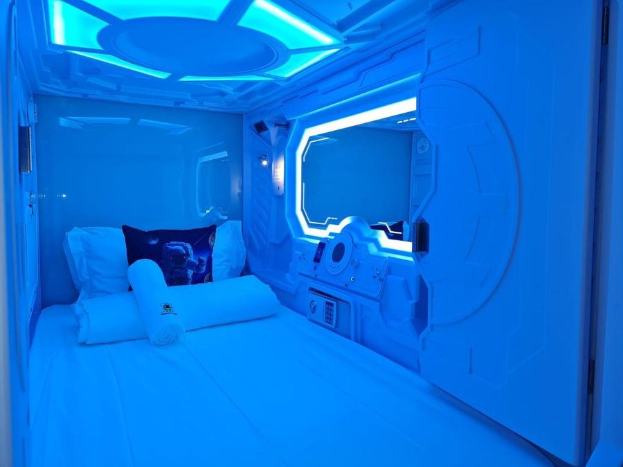 The POD Boutique Capsule Hotel — Guest room