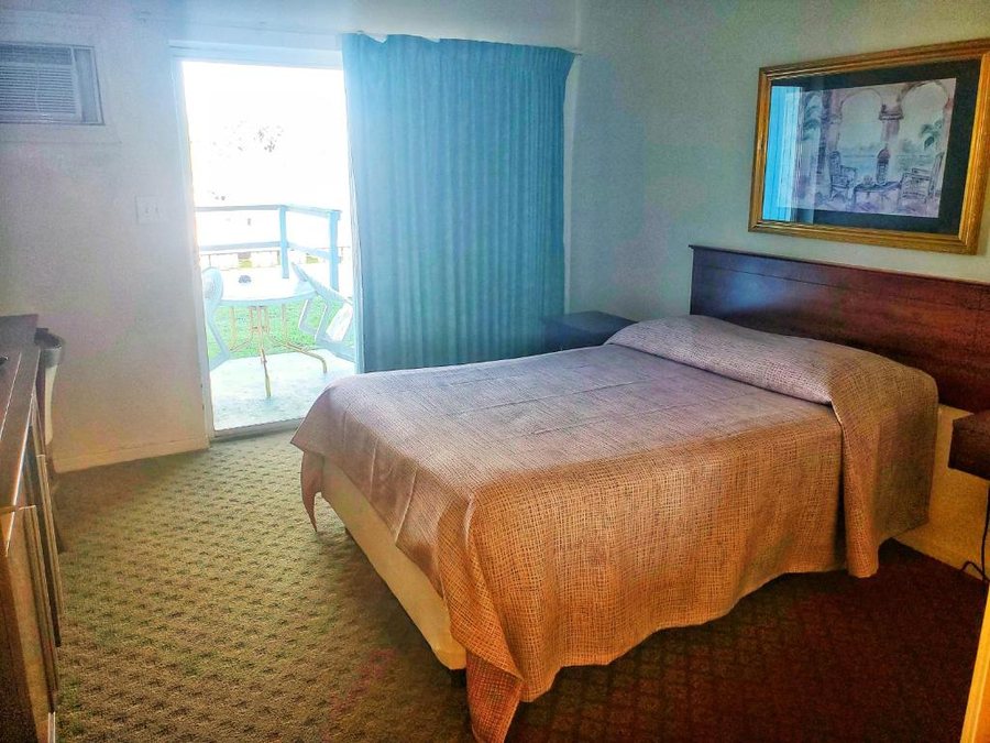 The Port Hotel and Marina — Guest room