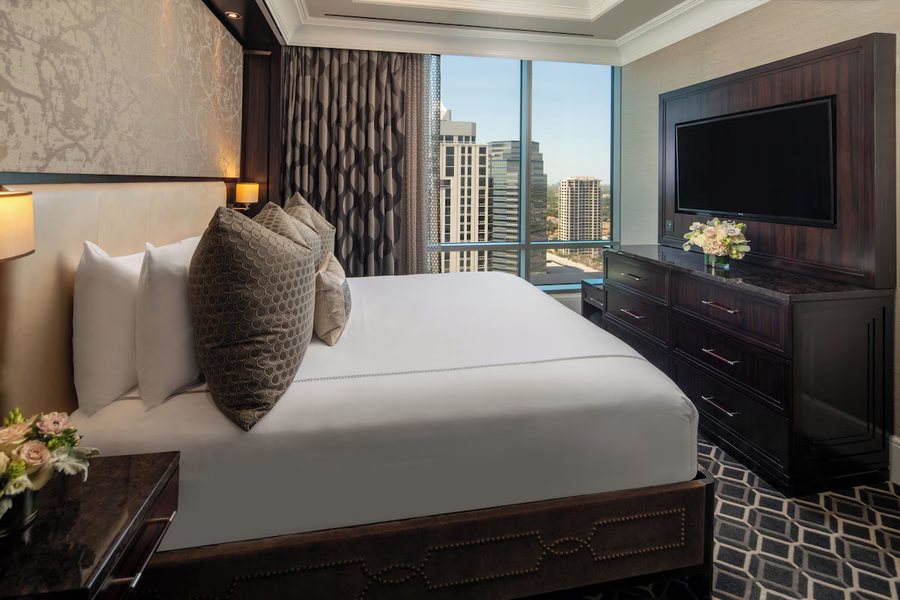 The Post Oak Hotel at Uptown Houston — Guest room