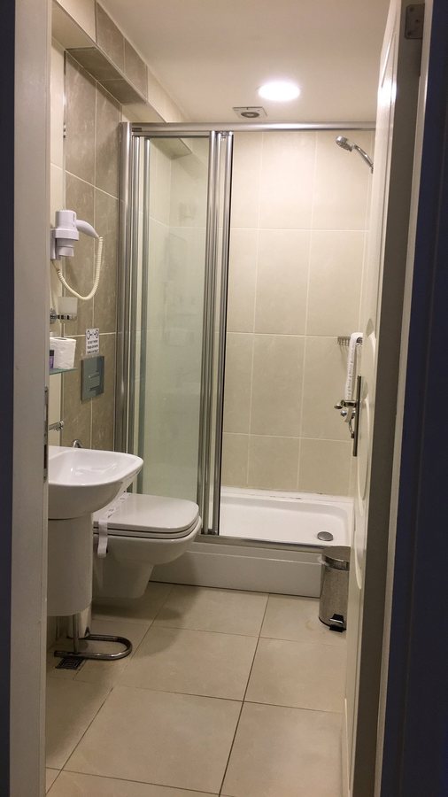 The Print House Hotel Istanbul — Bathroom