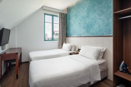 The Quay Hotel Singapore — Guest room