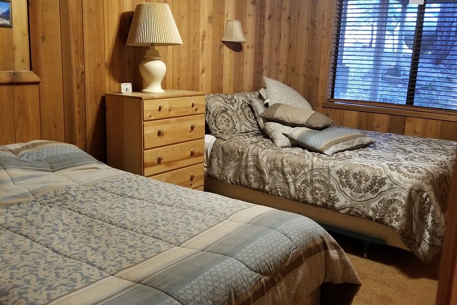 The Redwoods In Yosemite — Guest room
