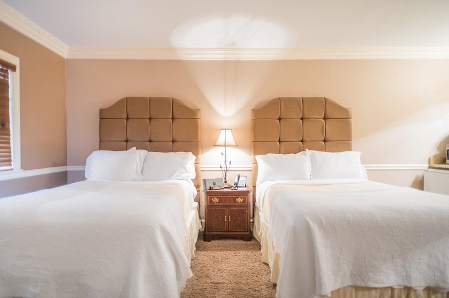 The Remington Suite Hotel Spa — Guest room