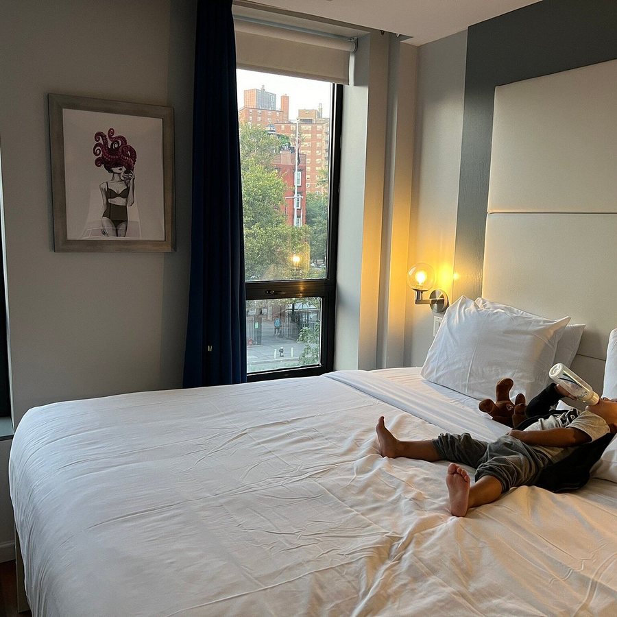 The Ridge Hotel New York City New York — Guest room