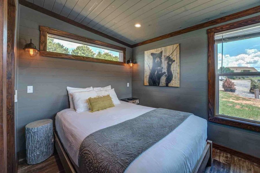 The Ridge Outdoor Resort — Guest room