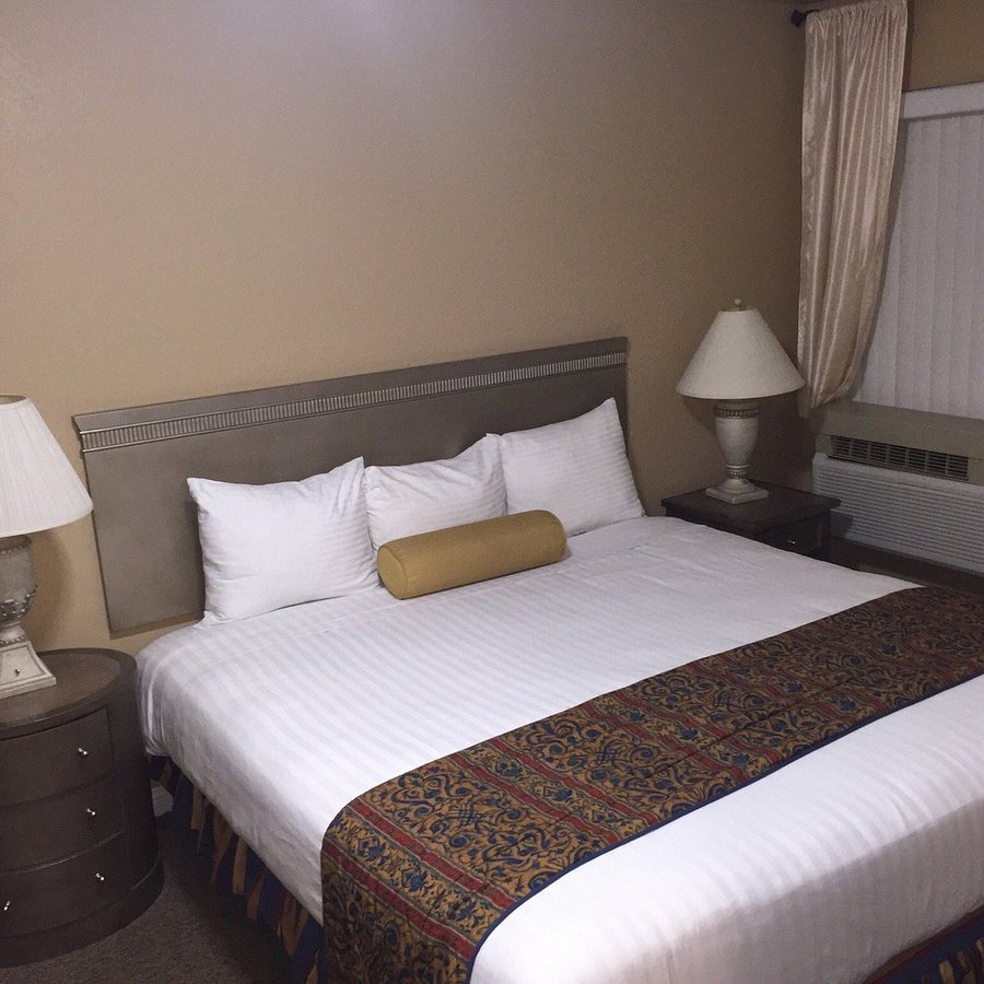The Rita Suites Las Vegas Nevada — Guest room