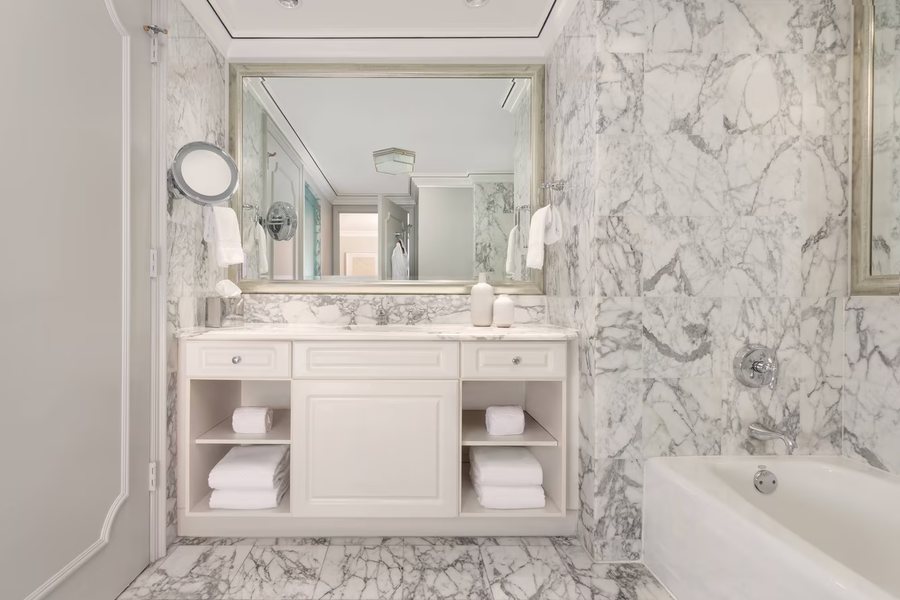 The Ritz Carlton Coconut Grove Miami — Bathroom