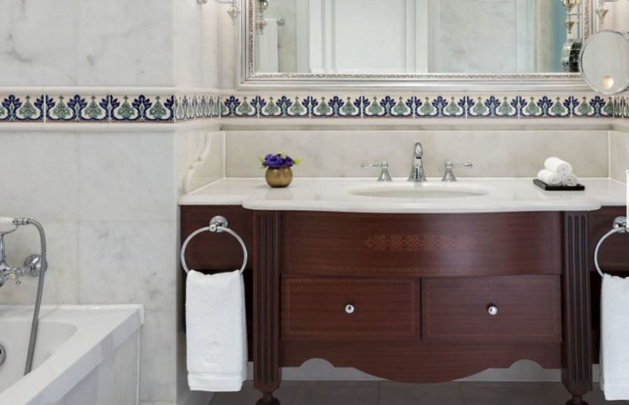 The Ritz Carlton Istanbul Istanbul — Bathroom