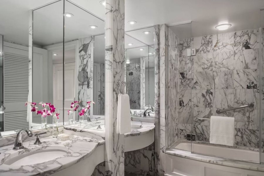The Ritz Carlton Laguna Niguel — Bathroom