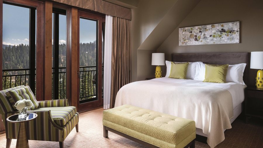 The Ritz Carlton Lake Tahoe — Guest room
