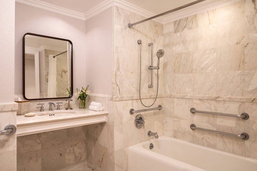The Ritz Carlton Orlando Grande Lakes — Bathroom