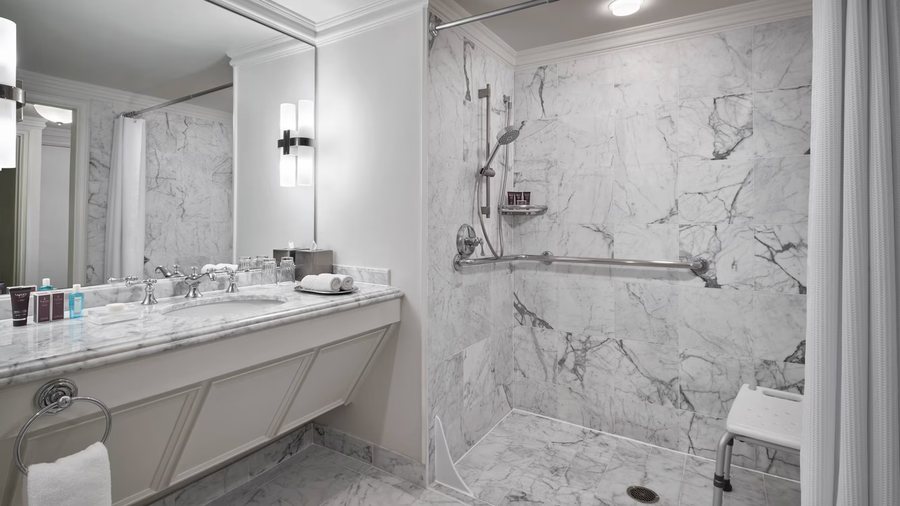 The Ritz Carlton Pentagon City — Bathroom