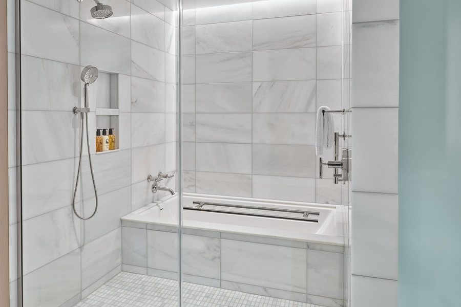 The Ritz Carlton Portland — Bathroom