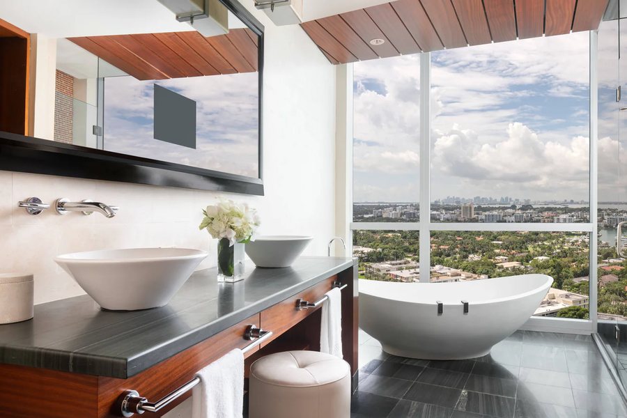 The Ritz Carlton South Beach — Bathroom