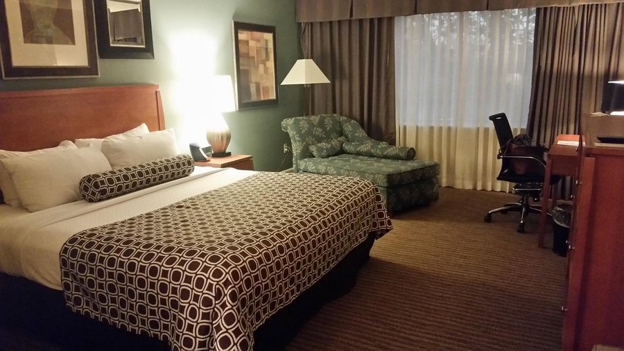 The Rockville Hotel a Ramada by Wyndham — Guest room