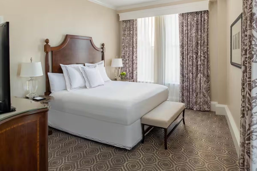 The Roosevelt New Orleans A Waldorf Astoria Hotel — Guest room