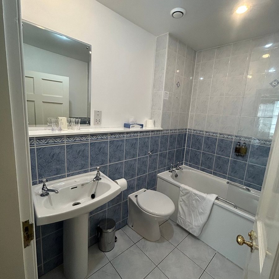 The Royal Scots Club — Bathroom