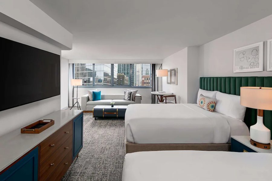 The Royal Sonesta Chicago River North Chicago Illinois — Guest room
